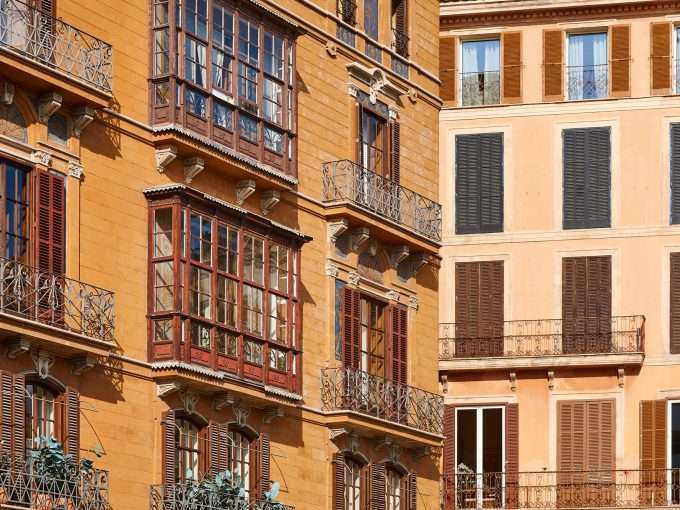Traditionelles Mehrfamilienhaus in der Altstadt von Palma